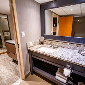 Standard Queen Room Two Queen Beds No View